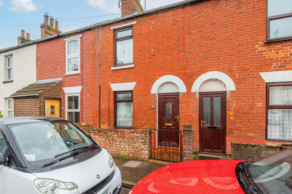 Property photo 1 of 15