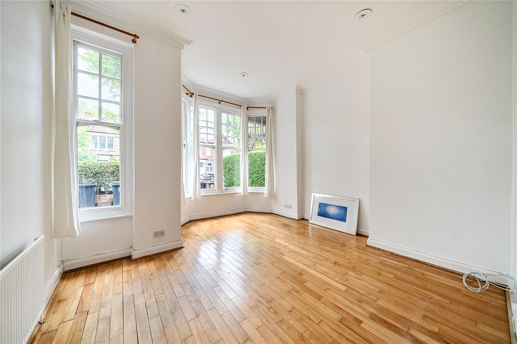 Property photo 2 of 15 Picture No. 08