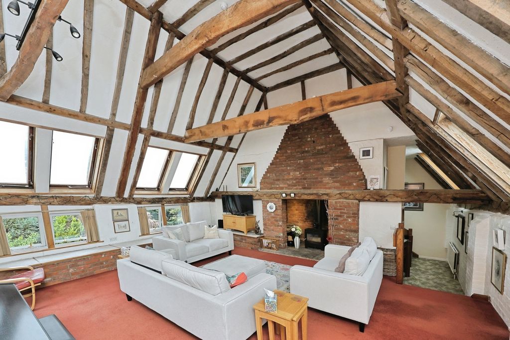 Property photo 3 of 37 Pbox-Img.Jpg
