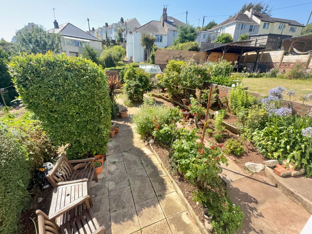 Property photo 3 of 24