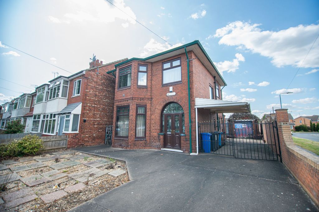 Property photo 1 of 26