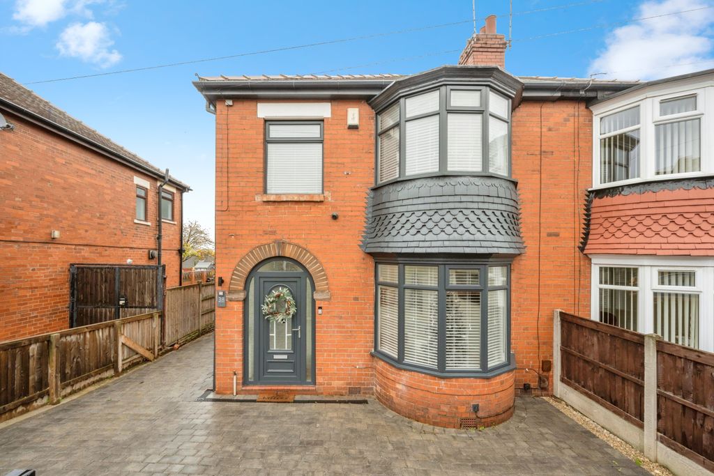 Property photo 2 of 15