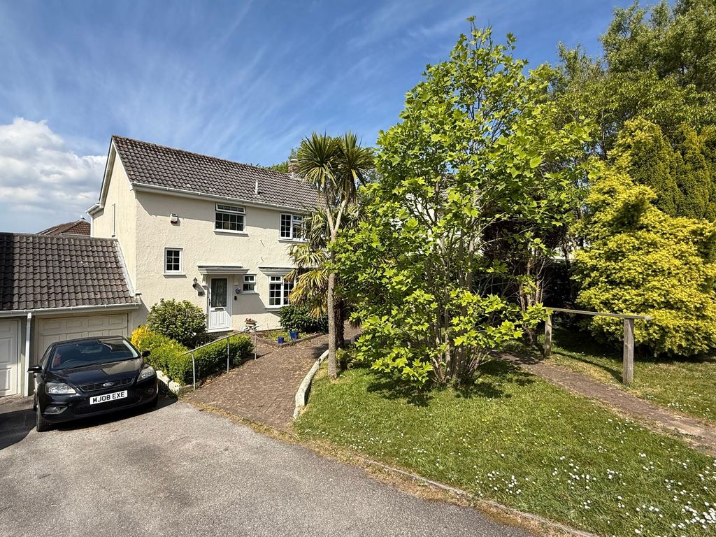 Property photo 2 of 16