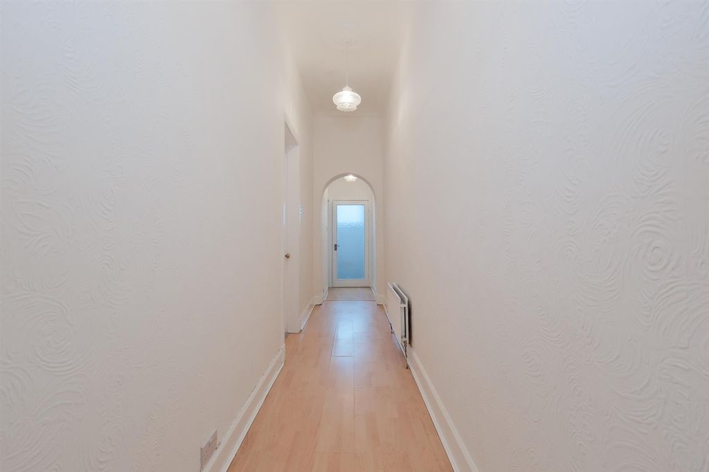 Property photo 3 of 24 002-63 Russell Street, Wishaw, ML2 7Al.Jpg