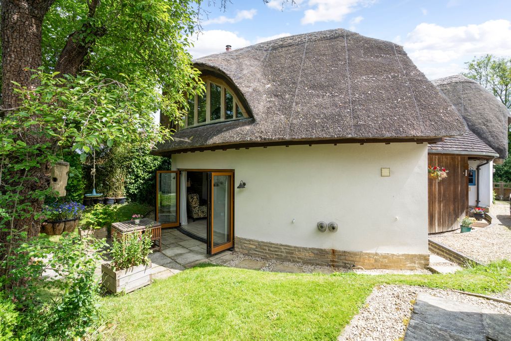 Property photo 1 of 29