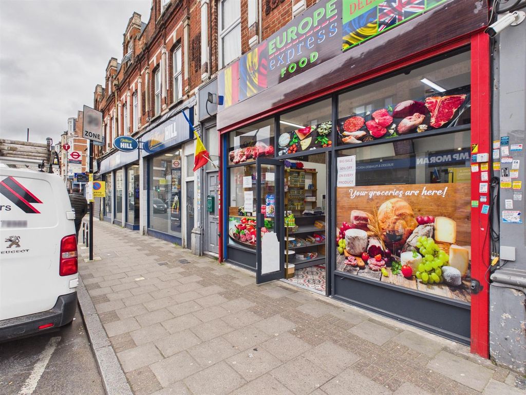 Property photo 1 of 11 Cam04237G0-Pr0279-Still002.Jpg