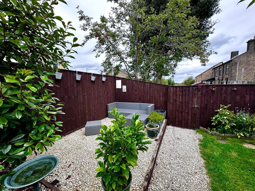 Property photo 2 of 29 Externally