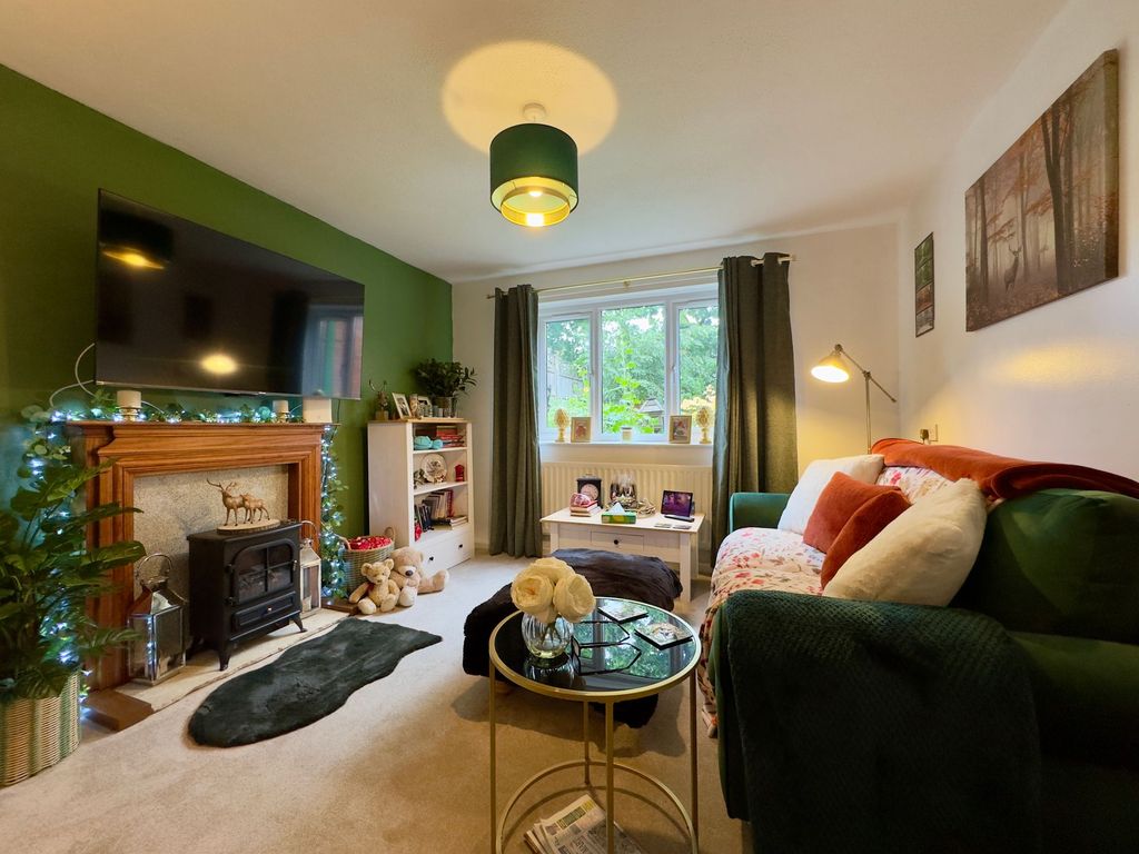 Property photo 3 of 17