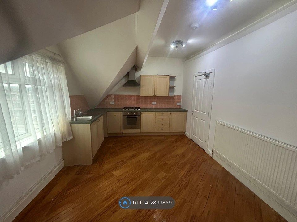 Property photo 3 of 5 Kitchen /Living