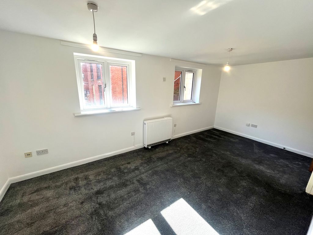 Property photo 2 of 7 Image