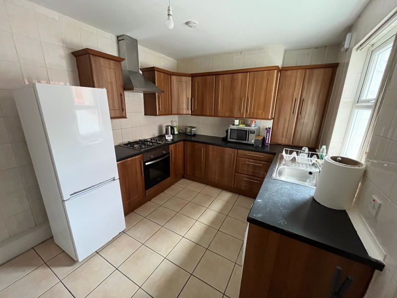 Property photo 2 of 9 Photo 3