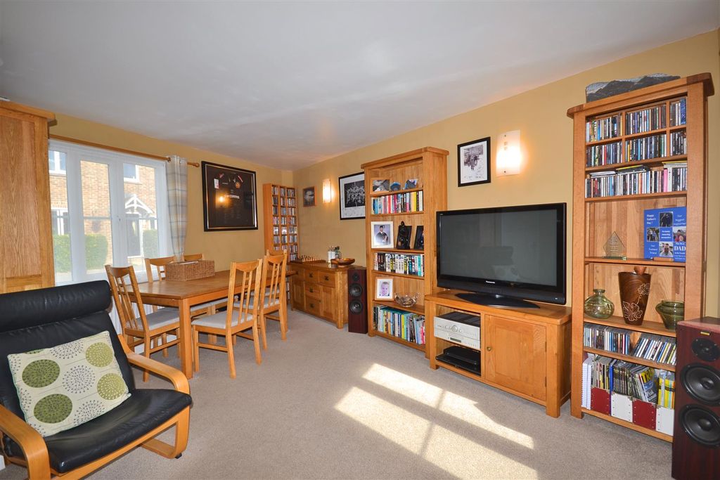 Property photo 3 of 16 0117.Png