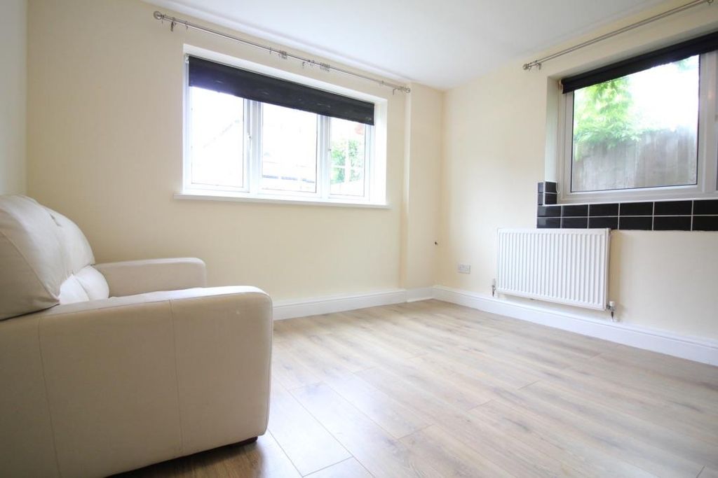 Property photo 2 of 4 Unadjustednonraw_Thumb_21Ac0.Jpg