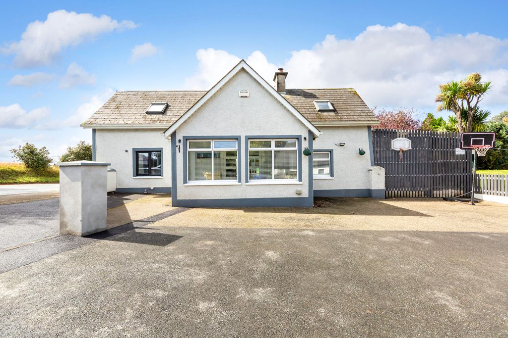 Property photo 1 of 76