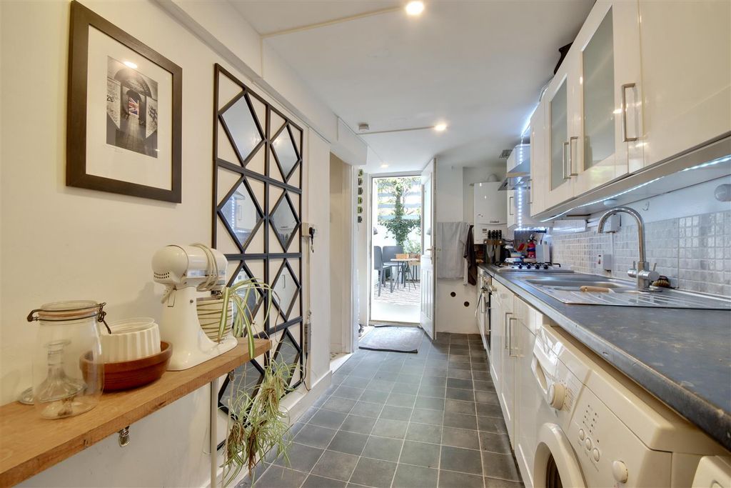 Property photo 1 of 14 A2A798B9-A8E8-47E8-Bd84-1BA2F4B0D4Ff_1_201_A.Jpeg