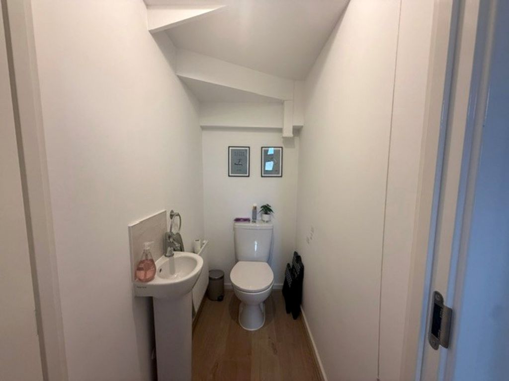 Property photo 3 of 16 Picture No. 02