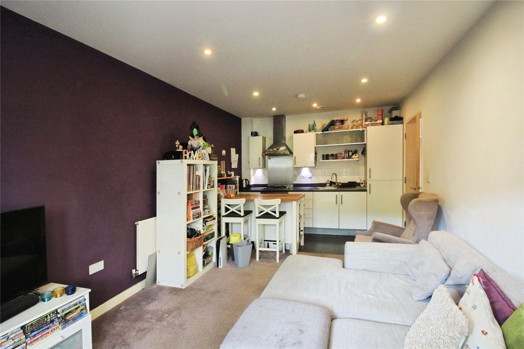 Property photo 3 of 15 Picture No. 05