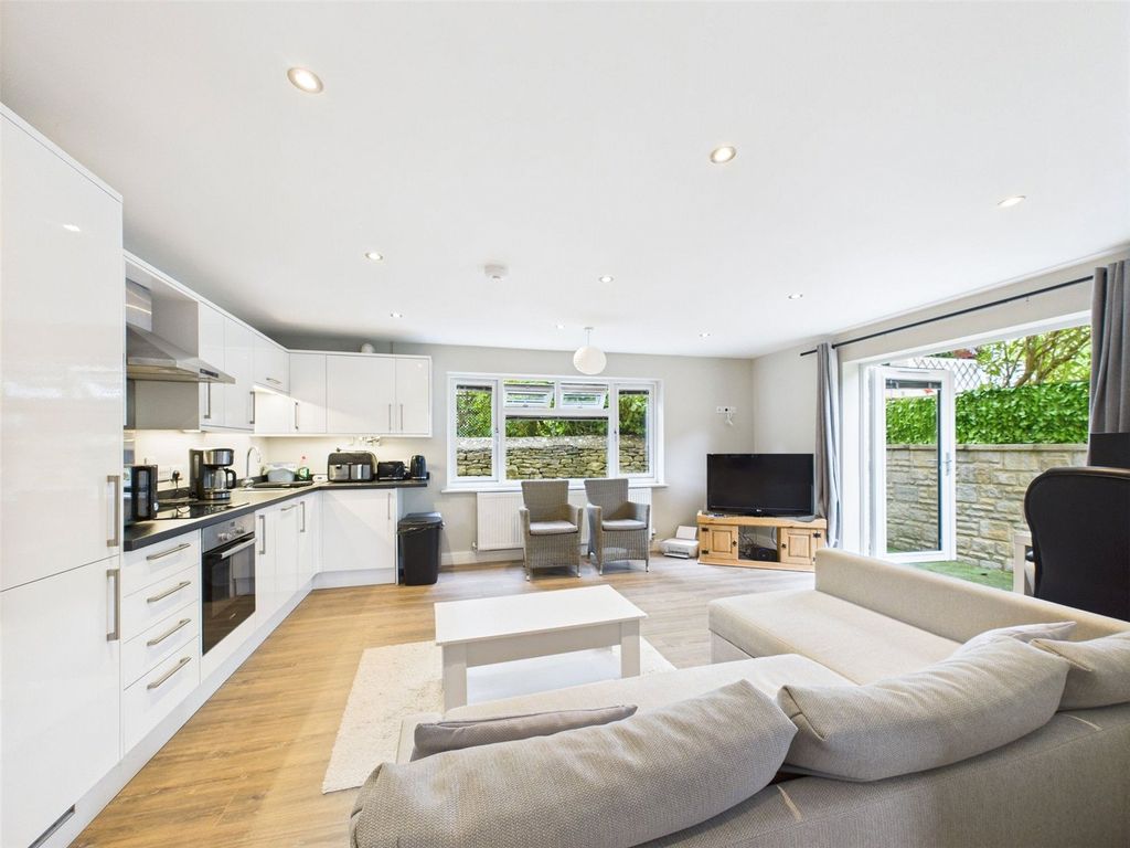 Property photo 1 of 22 Living Area