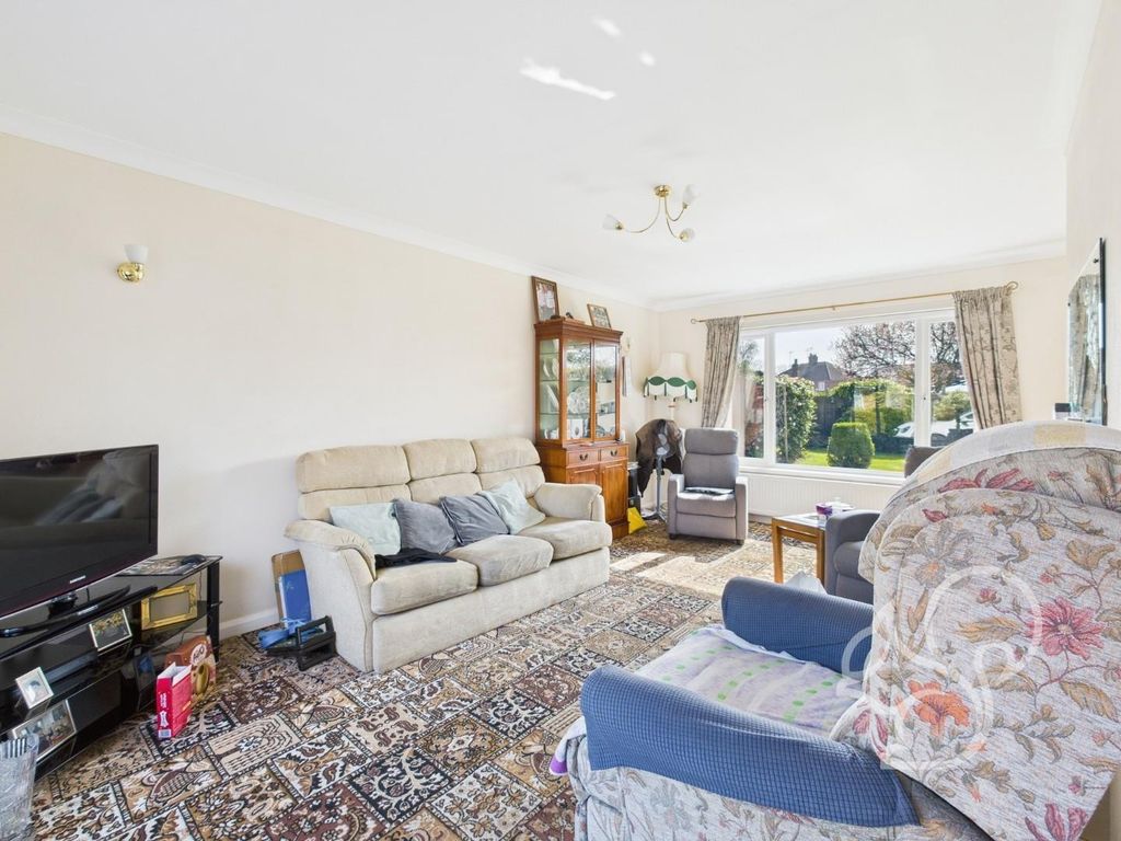 Property photo 2 of 16 Cam01254G0-Pr0295-Still001.Jpg