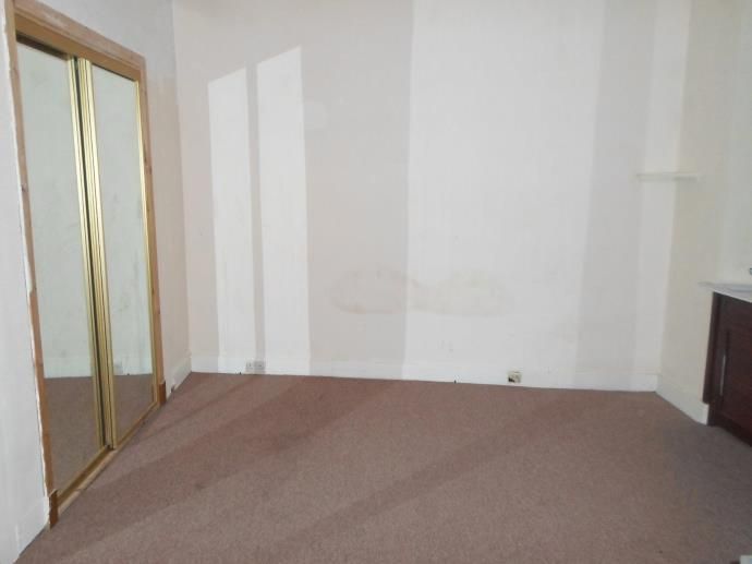 Property photo 3 of 9 Master Bedroom