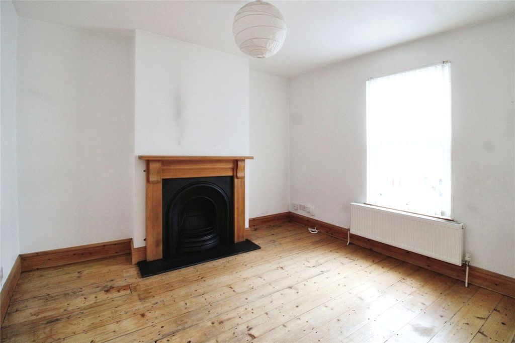 Property photo 2 of 12 Picture No. 09