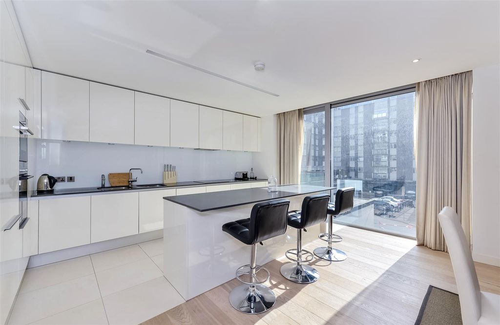 Property photo 2 of 13 5-30-Portman-Close1.Jpg