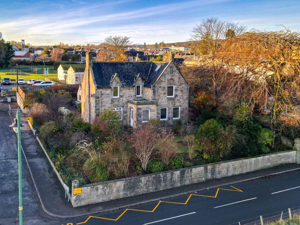 Property photo 1 of 25