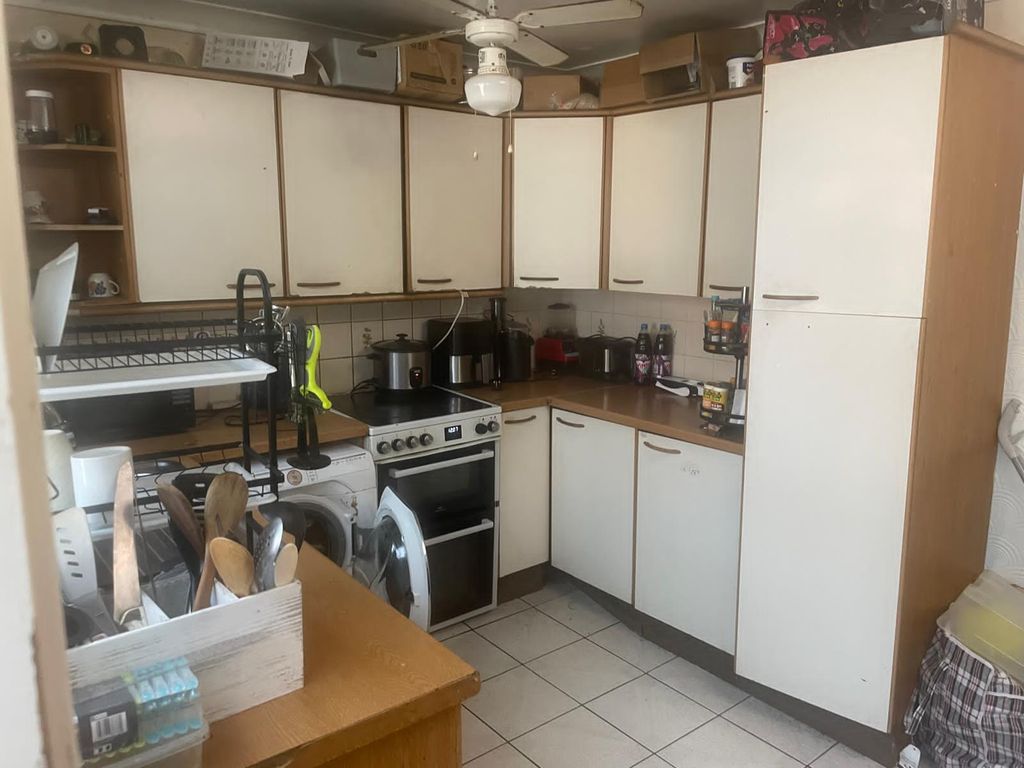 Property photo 2 of 2