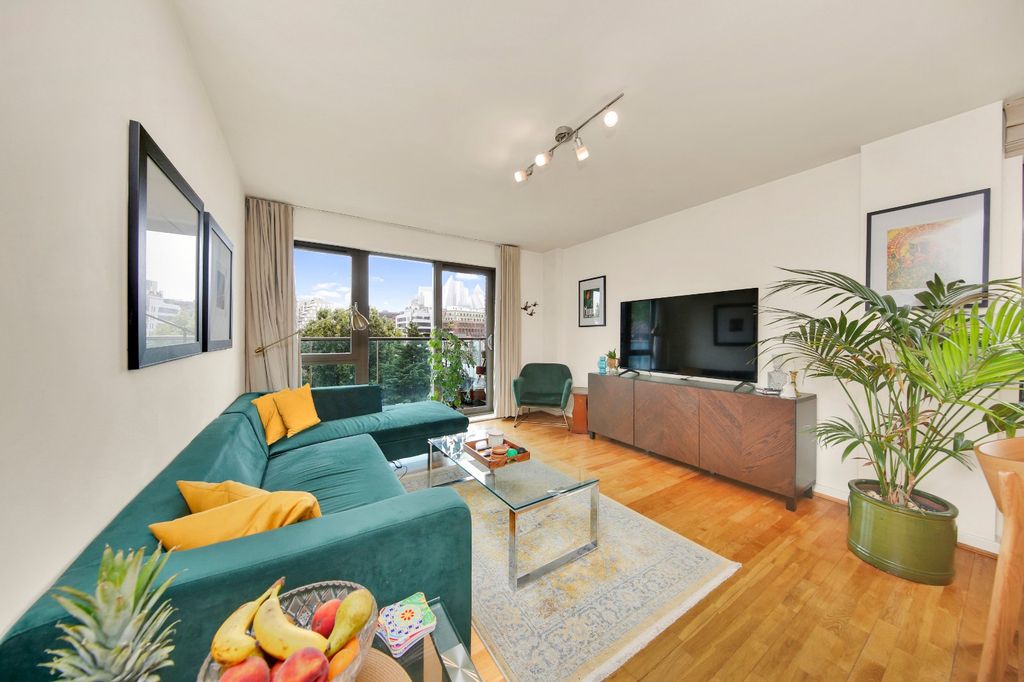 Property photo 1 of 27 Picture No. 24