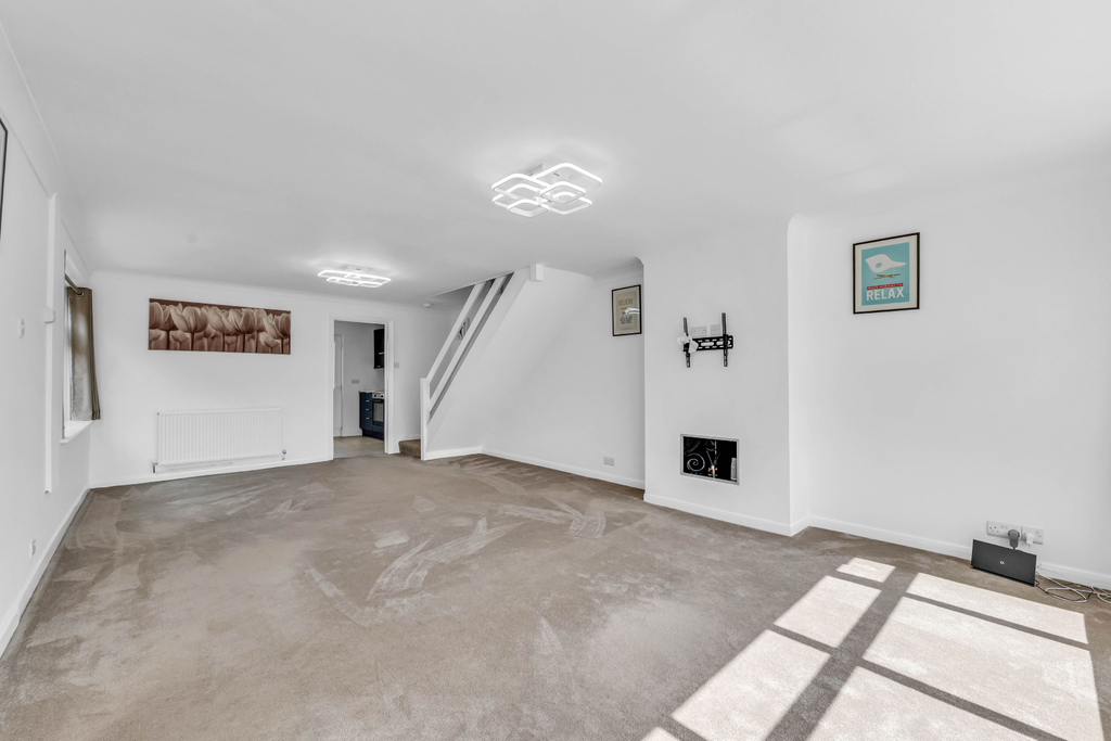 Property photo 2 of 26