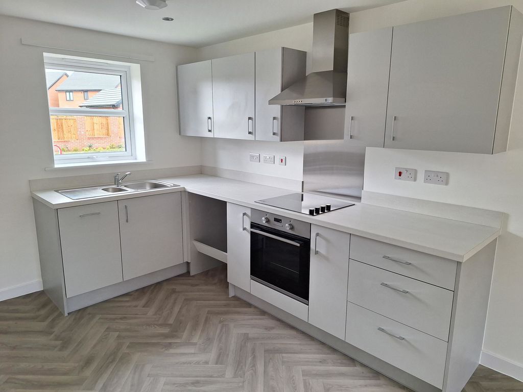 Property photo 2 of 6 Photo 5