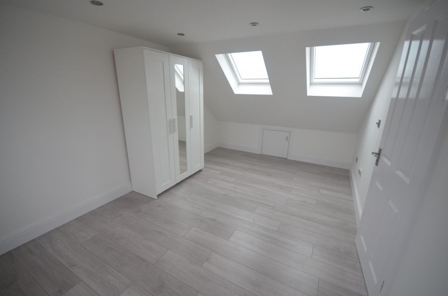 Property photo 3 of 6 Gallery