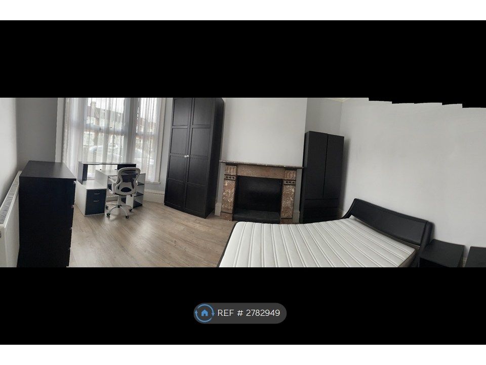 Property photo 3 of 11 Bedroom