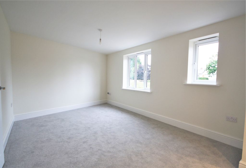 Property photo 2 of 8 Img_3943