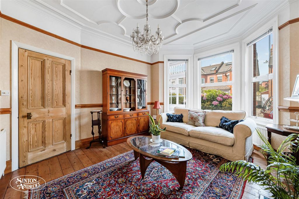 Property photo 3 of 12 99 Coldershaw Road-4.Jpg