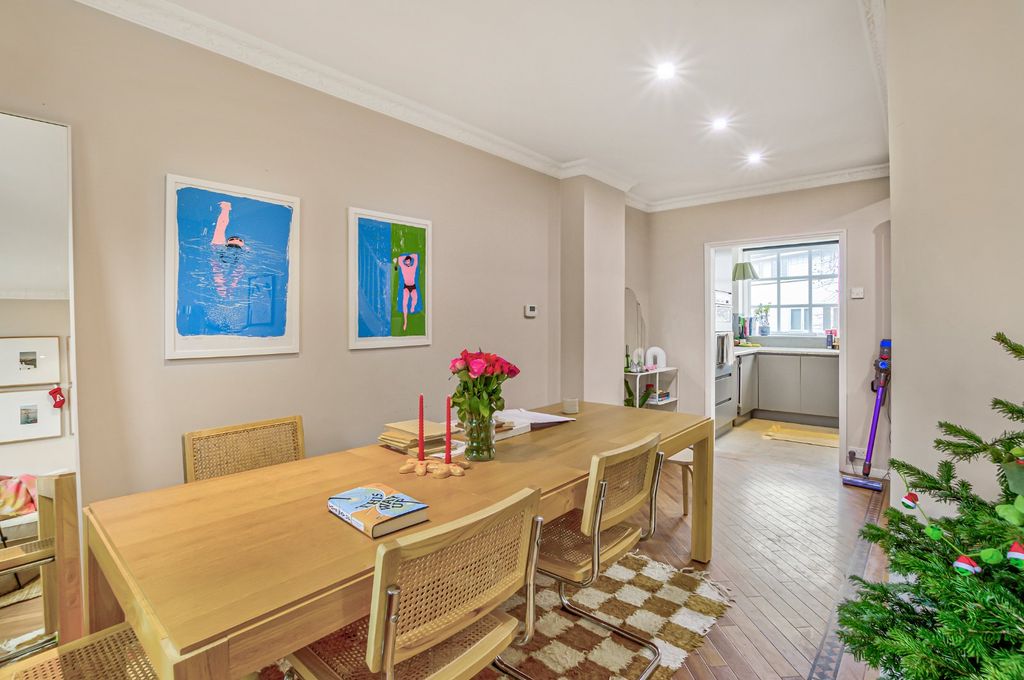 Property photo 3 of 21 Picture No. 18