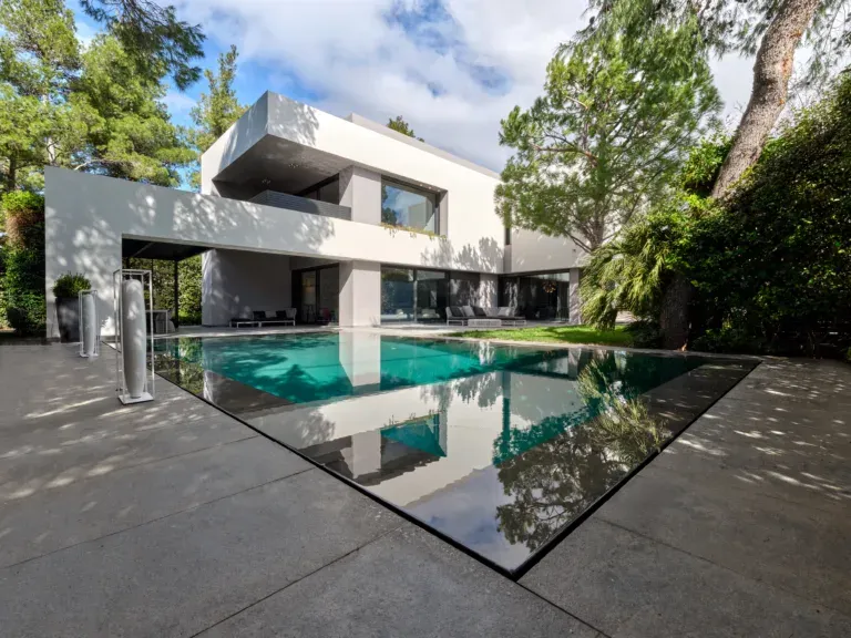 Property photo 1 of 45