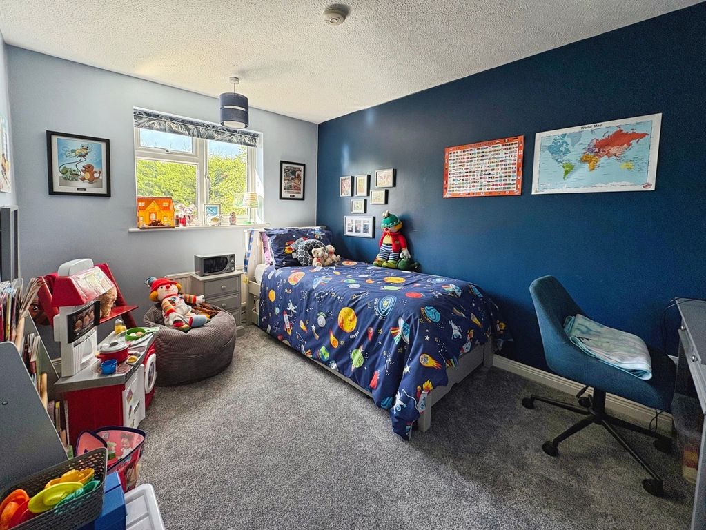 Property photo 3 of 23 Pbox-Img.Jpg
