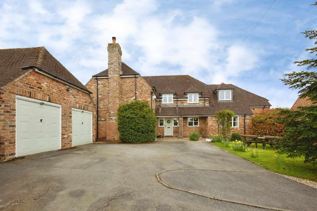 Property photo 2 of 22