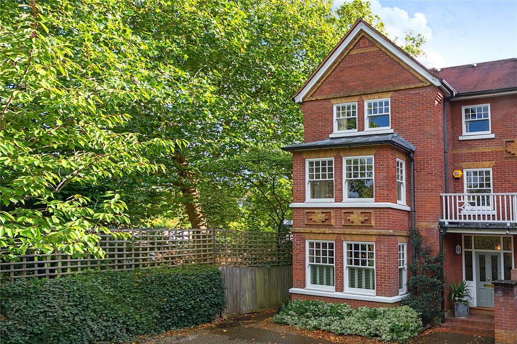 Property photo 1 of 32 1