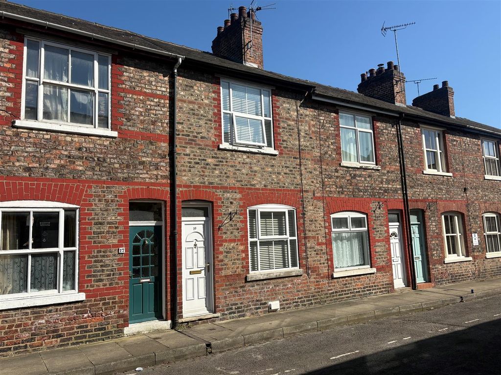 Property photo 1 of 15 19 Colenso.Jpg