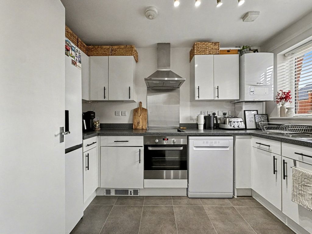 Property photo 3 of 26