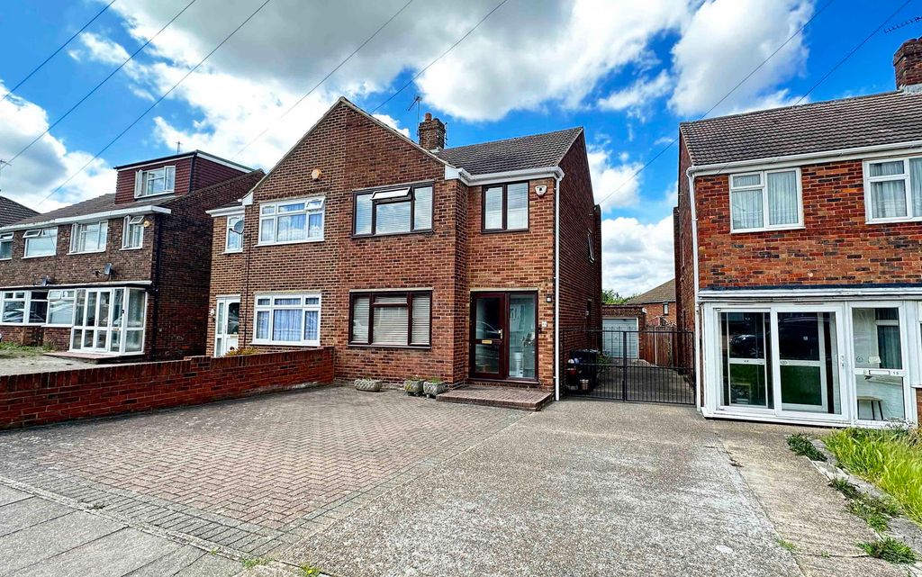 Property photo 1 of 23