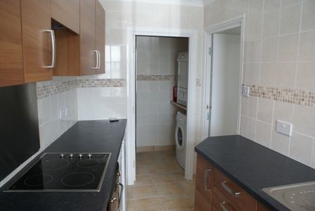 Property photo 3 of 5 9 Whatley Road Tff 0