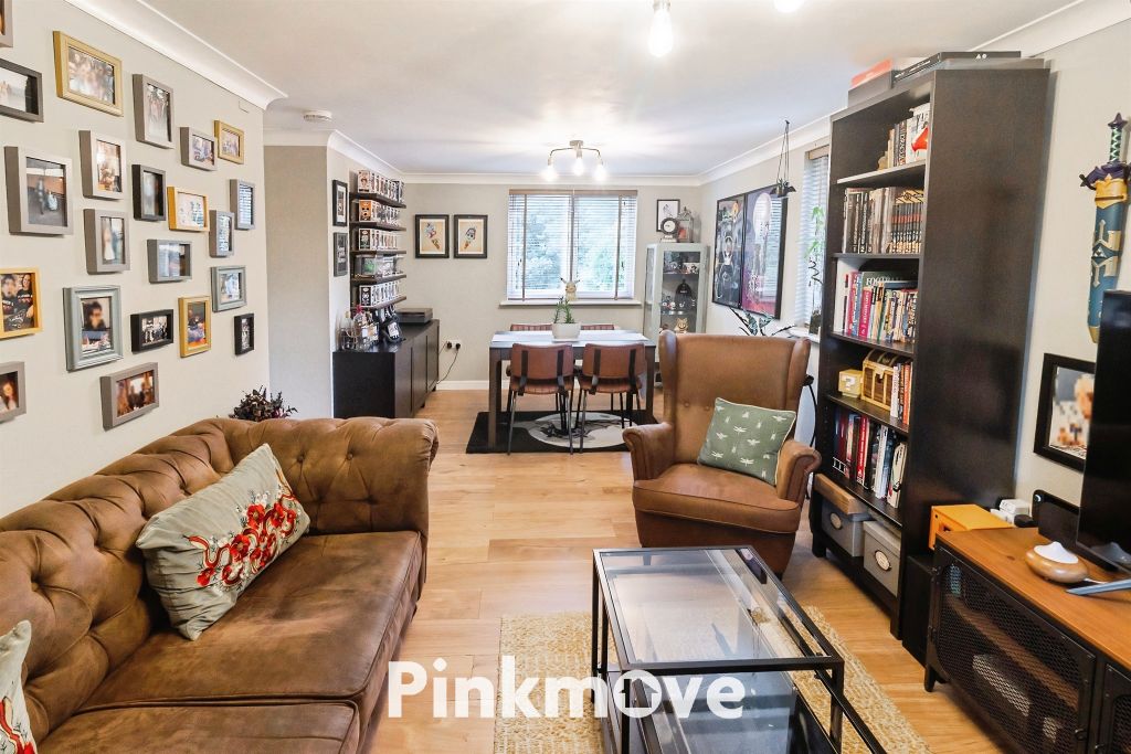 Property photo 3 of 11