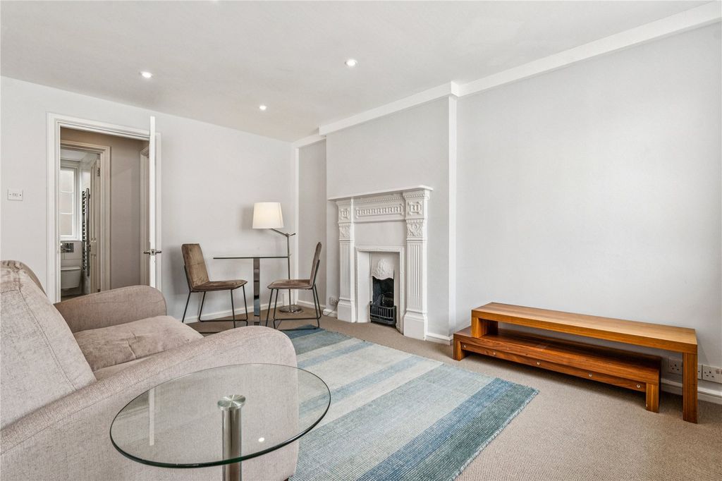 Property photo 2 of 16 Picture No. 15