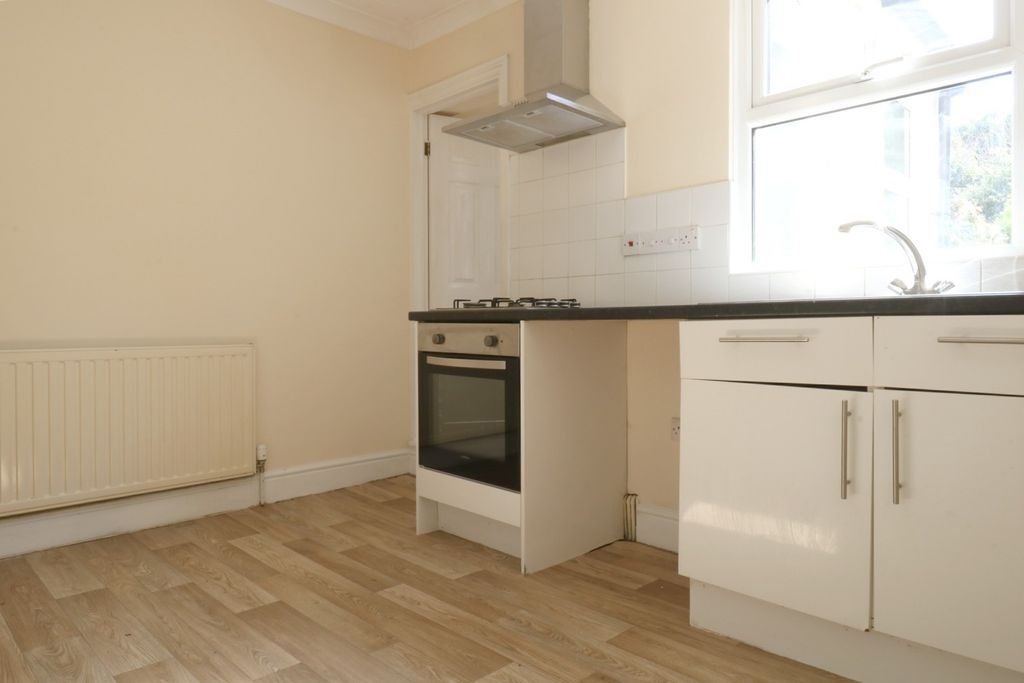 Property photo 1 of 17 5265300