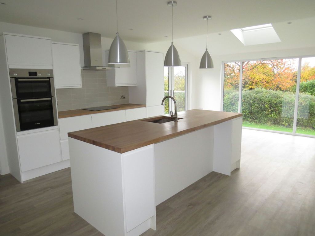 Property photo 2 of 13 Location