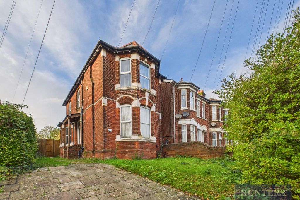 Property photo 1 of 15 Cam05152G0-Pr0289-Still030.Jpg