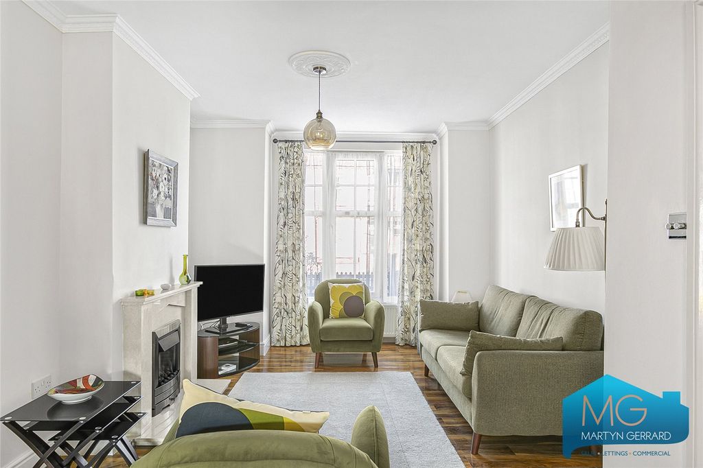 Property photo 2 of 17 Picture No. 13